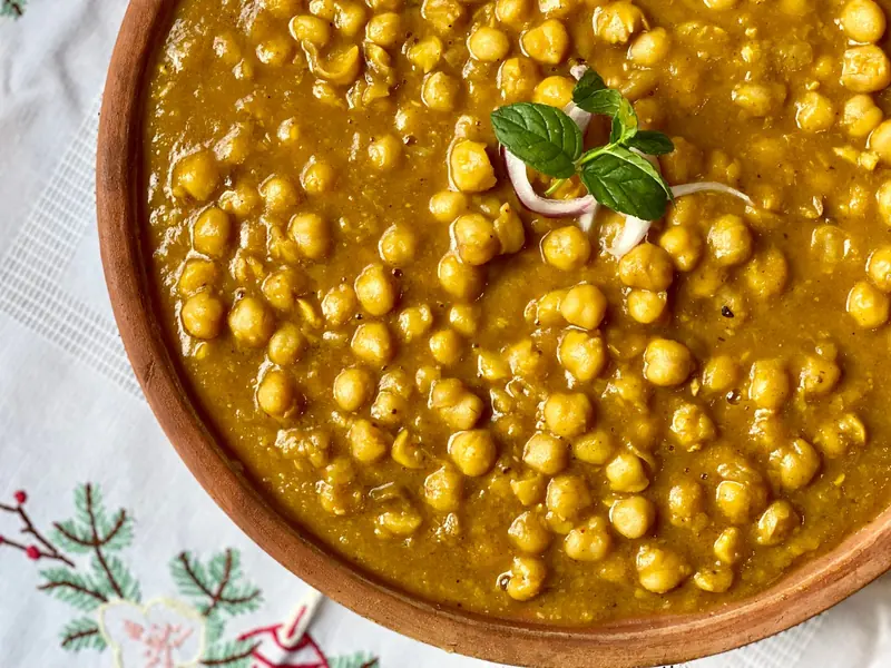 Chickpea curry, a high-protein Indian vegetarian meal