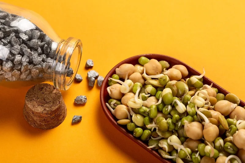 Women’s Nutrition: Iron, Calcium & Folate Needs Explained